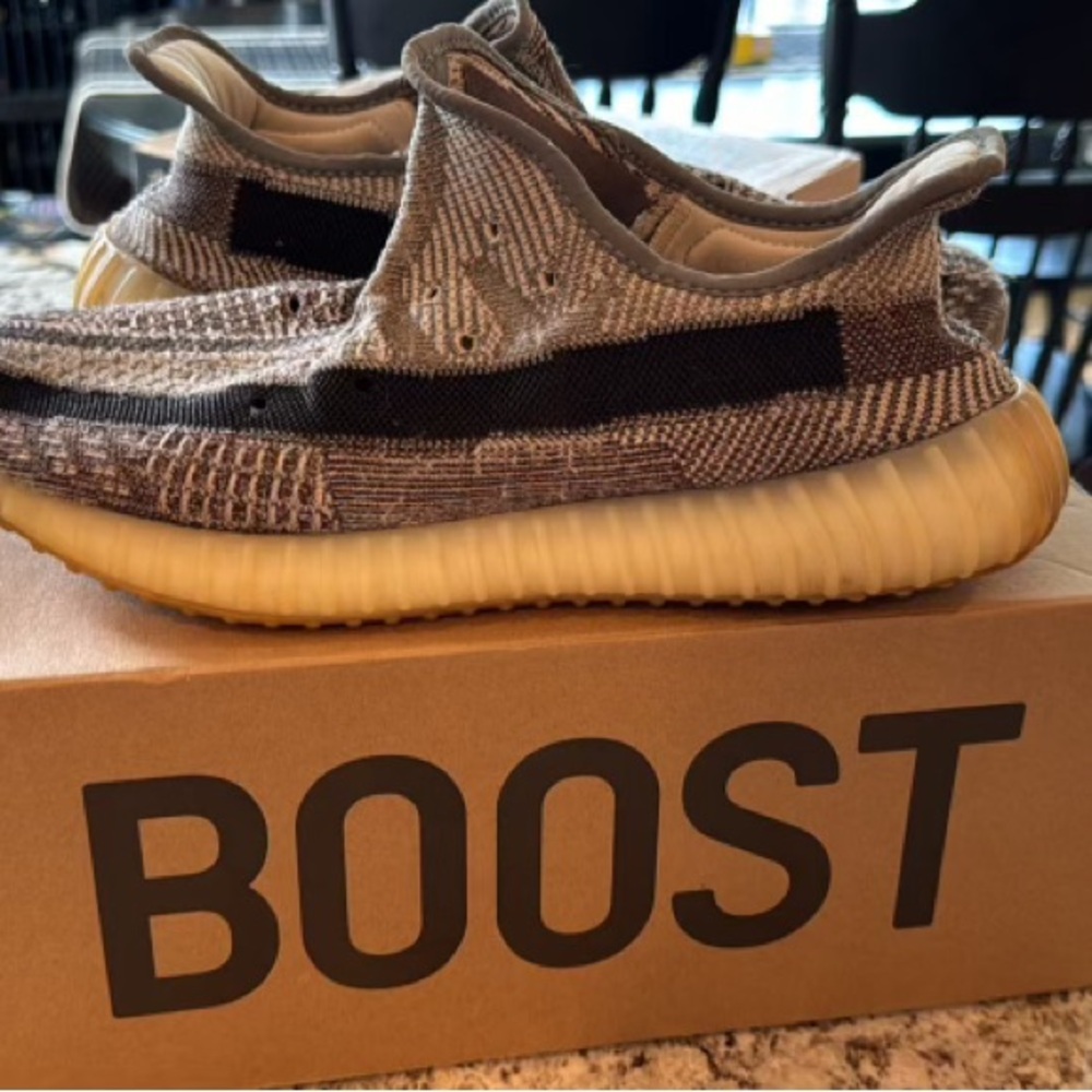 Yeezy Boost V2 ZYON - Size 11